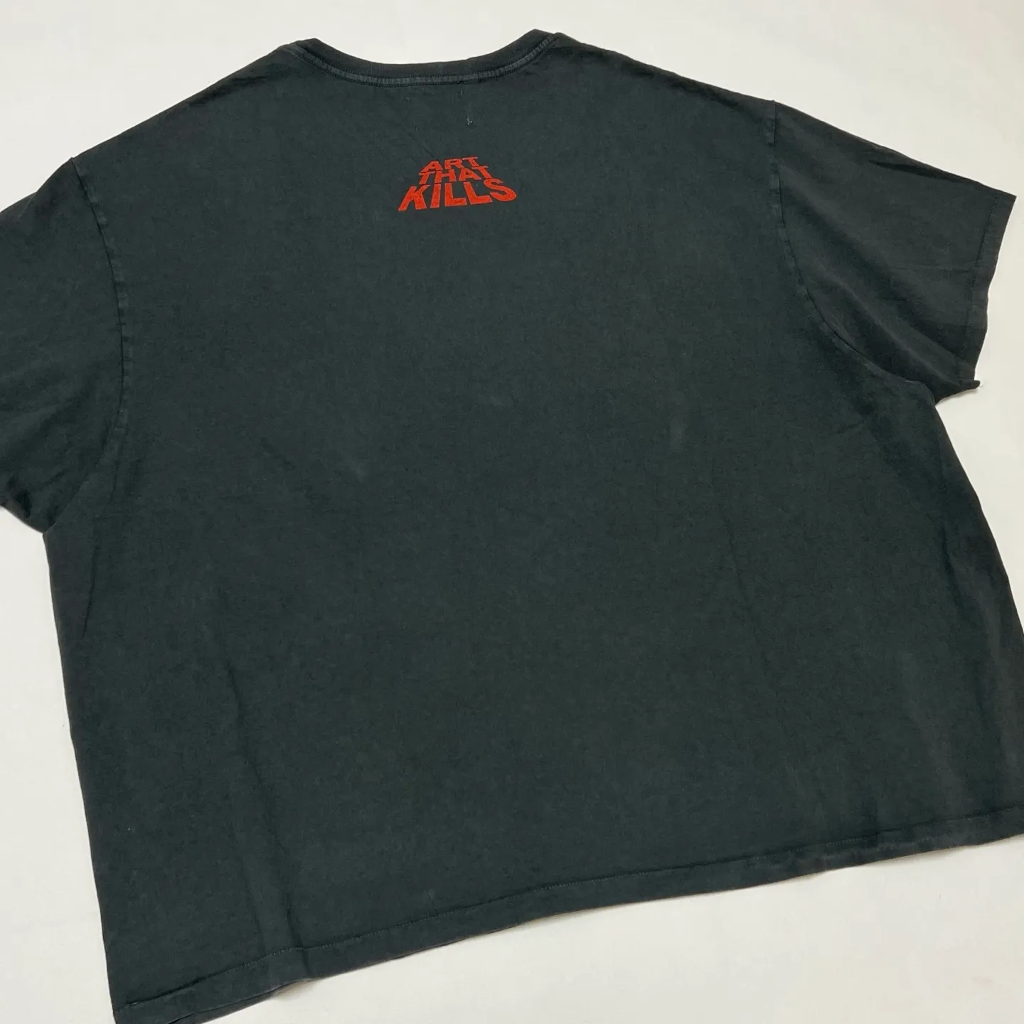 GALLERY DEPT. INTRO EXTRO REVERSIBLE TEE ATK series Reversible slogan TEE Washed black S-XL Ready-made garments Asso special dyed The bones are obviously whitened Rewashed water treatment The printing has an obvious distressed feel The VINTAGE effect is full Original cylindrical fabric Loose version The printing is washed and distressed